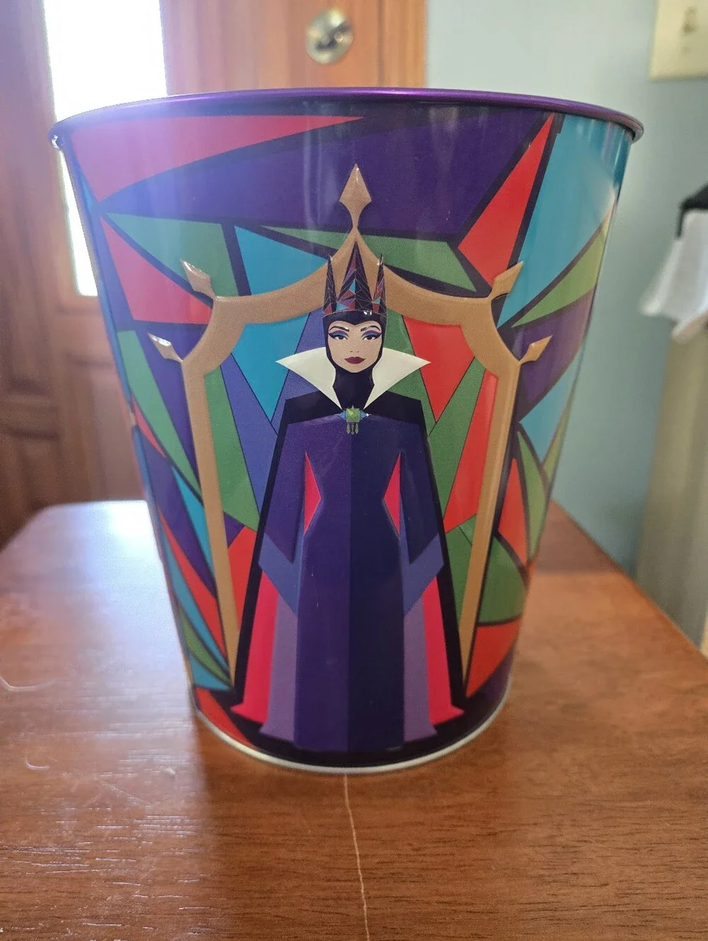 Disney Snow White Movie Embossed Tin Popcorn Bucket  Cinemark Exclusive Purple